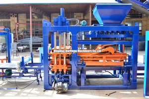 Machine à fabriquer des blocs de béton QT6-15, machine à fabriquer des briques en ciment, machine à poser des briques, <span class=keywords><strong>prix</strong></span> de la machine à fabriquer des blocs de béton - Product Image 3