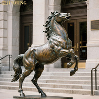 Statues de chevaux en métal à grande échelle modernes sur mesure et sculptures de chevaux en bronze pour jardins extérieurs