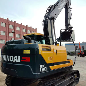 Excavadora de cadenas HX130 de 12.5 toneladas para trabajos municipales en tuberías y carreteras - Product Image 3