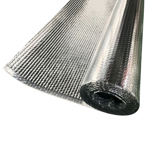 Isolation de toiture à bulles en aluminium résistant à la chaleur et au <span class=keywords><strong>feu</strong></span> pour bâtiments, rouleau de matériau <span class=keywords><strong>isolant</strong></span> à bulles en aluminium pour toiture d'entrepôt - Product Image 4