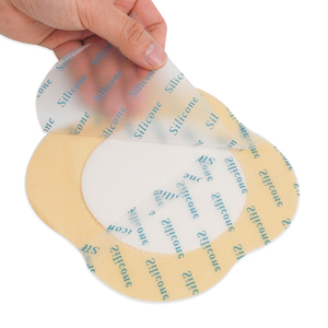 Pansement en mousse de silicone-6 "* 6" avec bordure plus fine Pansement en mousse de soin des plaies Superabsorbant auto-adhésif - Product Image 2