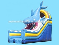 Neueste Shark Theme Outdoor Giant aufblasbare Trocken rutschen mit abnehmbarem Hindernis modul für Erwachsene und Kinder Sale