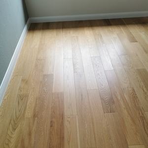 Suelo de Madera de Roble Natural de 3 Capas, Moderno, de Fábrica Estadounidense, Parqué Multicapa de Roble Blanco, Venta al Por Mayor - Product Image 1