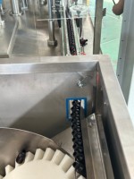 Machine de capsulage et d'étiquetage de remplissage de sirop oral pneumatique de flacon compte-gouttes automatique de liquide chaud 1.5Ml