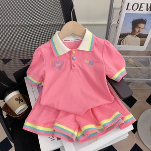 Set Estivo per Ragazze, Abbigliamento Estivo con Top a Maniche Corte con Colletto a Polo e Pantaloncini, Completo Sportivo per Bambini in Due Pezzi - Product Image 1