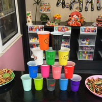 Gobelets personnalisés en PP à paroi simple de 16 oz avec couvercles - Logo personnalisé imprimé en UV Gobelets jetables pour événements d'entreprise