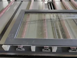 Professional Automatic Cnc Gluing Machine Sealant Glue Machine For Glass Doors And Windows