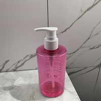 Flacon pompe gradué transparent rose, distributeur de liquide en plastique vide avec échelle graduée pour savon liquide, shampoing, lotion, usage salle de bain