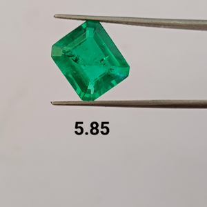 Piedra Preciosa Verde Cultivada en Laboratorio, Corte Personalizado en Múltiples Formas, Alta Claridad y Calidad, para Joyería Artesanal - Product Image 6