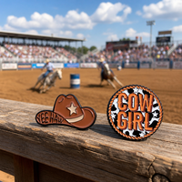 Westelijke Cowgirl Metalen Hard Emaille Pin Collectie Yee Haw Hoed Laarzen Koe Print Cactus Woestijn Broche Land Badge Cadeau voor Vrouwen