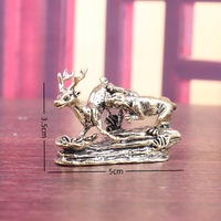 1 pièce Figurine en laiton motif léopard chassant un cerf tacheté, décoration rétro solide, objet décoratif de bureau, figurine en cuivre