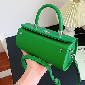 Bolso elegante de diseño francés para mujer, nuevo modelo 2023, versátil, con cremallera y línea de costura, para el hombro - Product Image 1
