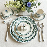 Service de table en céramique peinte à la main de style bohème moderne, bordure verte, assiettes en porcelaine, pour mariage, hôtel, restaurant, service de gâteaux