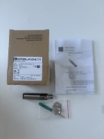 Capteur laser rétroréfléchissant Pepperl+Fuchs VL18-54-M-LAS/32/40a/82b/118 PN 800181 M18 Interrupteur photoélectrique
