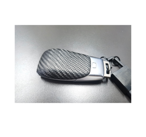 Carbono seco mate para llavero de fibra de carbono Mercedes proceso de carbono seco personalizado con alta dureza y sin miedo al desgaste - Product Image 1