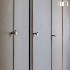Juego de Tiradores y Perillas Modernos de Latón <span class=keywords><strong>TONA</strong></span> TNL5010-TS - Herrajes Duraderos y Ecológicos para Cajones, Armarios y Guardarropas - Product Image 2