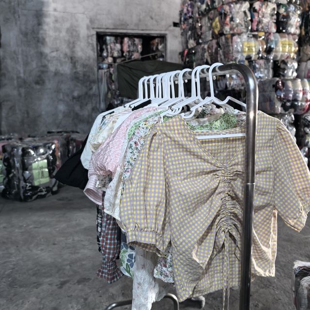 Second Hand Cotton Blouse for Women Used Ladies Tops Bales Vintage Shirts Wholesale Used Clothes Bales