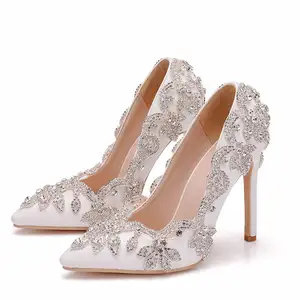 2023 Neues Design Gute Qualität 11 Cm Frauen Stiletto Heel Strass Bankett Prom Pointed Wedding Heels für Braut schuhe