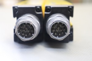 Nuevo y Original C4000 C40S1203CA010 1018647 Transmisor C40E1203CA010 1018648 para PLC con Experiencia Técnica Extensa y Solución Sólida - Product Image 3