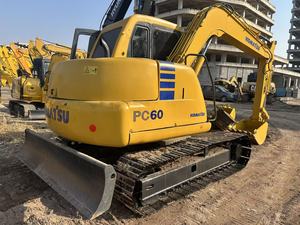 Excavadora de cadenas pequeña usada Komatsu PC40/PC50/PC60 Hitachi (motor, caja de cambios, bomba) modelo 2016 certificada en venta a precio económico - Product Image 4