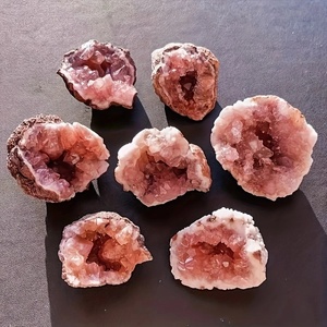 Vente en gros de géodes naturelles roses polies en forme de plaque, ornements décoratifs de bureau CrystalHola, artisanat en cristal de guérison - Product Image 4