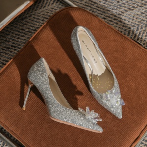 Chaussures de mariage d'été en cuir doré pour femmes, couleur champagne, style chinois, talon aiguille, antidérapantes - Product Image 3