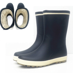 <span class=keywords><strong>Bottes</strong></span> <span class=keywords><strong>de</strong></span> pluie en caoutchouc chaudes <span class=keywords><strong>de</strong></span> haute qualité, mi-hautes, légères, doublées en peluche, chaussures imperméables pour l'hiver, vente en gros directe usine - Product Image 6