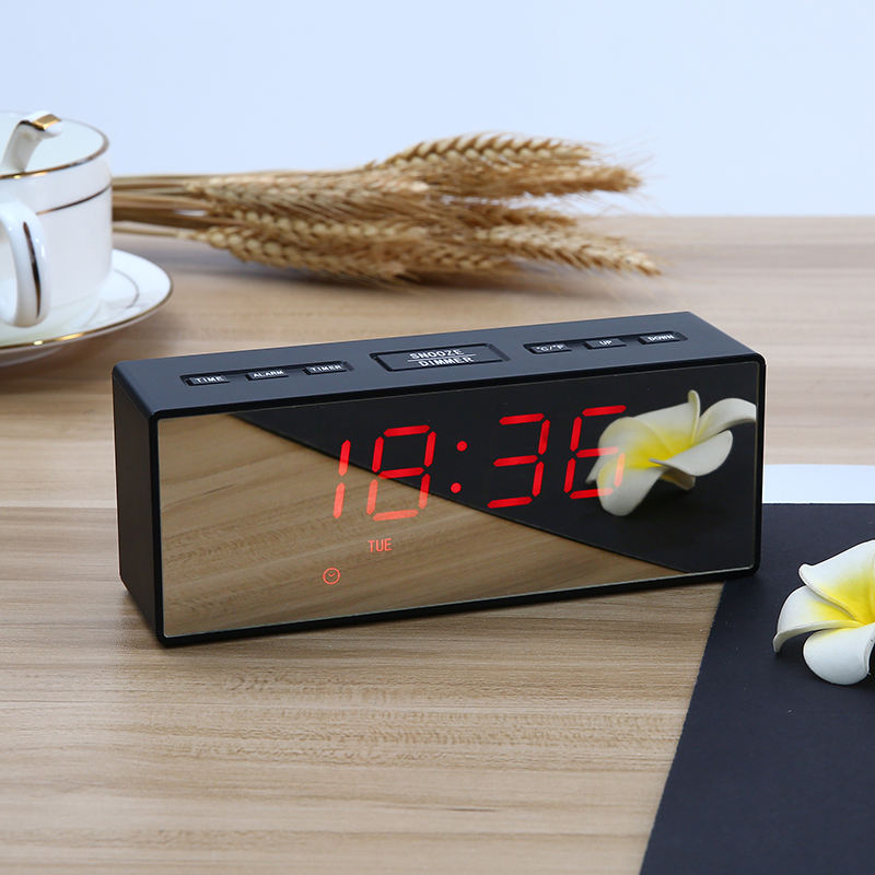 Black Shell+Red Light