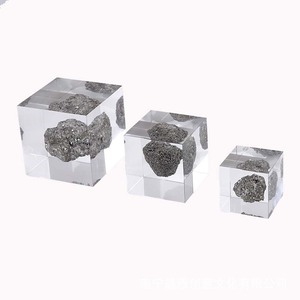 ประติมากรรมอะคริลิกแร่ธรรมชาติรูปทรงสี่เหลี่ยมผืนผ้าศิลปะตกแต่งเรียบง่ายทันสมัยของขวัญวันวาเลนไทน์ - Product Image 5