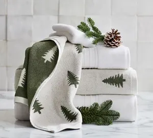 Christmas Custom Pine Tree Reversible Organic Jacquard Towel 600GSM Yarn-dyed Jacquard Woven 100% Cotton Jacquard Bath Towel