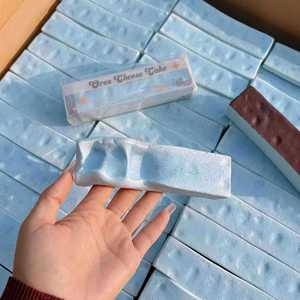 Juguete Antiestrés Ultra Suave de TPR de Ascenso Lento con Forma de Barra de Queso y Sal Marina para Niños y Adultos, Ideal para el Escritorio de Oficina - Product Image 3