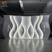 Toile de fond de mariage nouveau design de luxe Panneaux acryliques blancs en PVC Fond 3D avec lumière LED pour événements