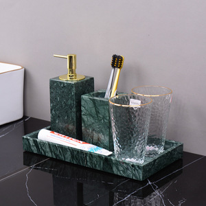 Juego <span class=keywords><strong>de</strong></span> accesorios <span class=keywords><strong>de</strong></span> <span class=keywords><strong>baño</strong></span> <span class=keywords><strong>de</strong></span> mármol verde <span class=keywords><strong>de</strong></span> 6 piezas-Bandeja cuadrada, botella <span class=keywords><strong>de</strong></span> loción y tarro <span class=keywords><strong>de</strong></span> hisopo <span class=keywords><strong>de</strong></span> algodón para encimera <span class=keywords><strong>de</strong></span> tocador - Product Image 2