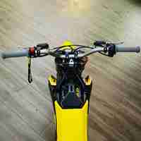2026 Alibaba Venta Caliente Mini Surron Hypee Bee 8K Bicicleta Eléctrica de Cross para Niño