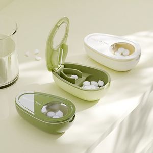 Magic <b>Tool</b> 1/2 & 1/4 Splitter Divider <b>Small</b> Plastic Box Convenient Portable Square Pp Pill Cutter - Product Image 1