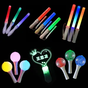 2023 Hot 15 Farben Änderungen Light Up Sticks Pen lights Custom ized Logo Glow Led Flash ing Stick für Party und Konzert
