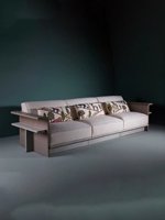 Canapé de salon de style italien, design vintage de luxe léger, pour villas et clubs, esthétique Old Money, avec accoudoirs en ligne droite, structure solide