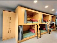 Lits superposés en métal Atosun Twin Dormitory avec bureau de rangement pour étudiants