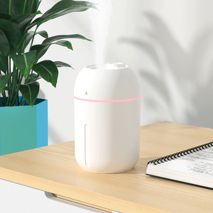 Mini Humidificador de Aire Portátil de 330 ml con Logotipo Personalizado, Recargable por USB, Difusor de Aroma de Aceites Esenciales y Perfume con Luz Nocturna para Hoteles y Coches - Product Image 3