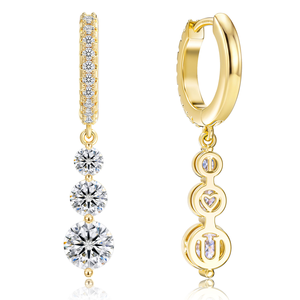 Venta al por mayor de fábrica: Pendientes de aro colgantes de moissanita para mujer, de plata de ley S925 con baño de oro de 18K, a la moda. - Product Image 2
