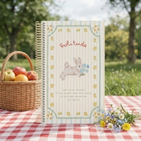 Cuaderno con diseño de conejito juguetón de granja, con páginas interiores coloridas y encuadernación en espiral resistente, un regalo encantador y adorable