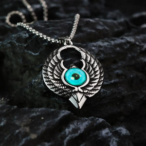 Collar con Colgante de Águila para Hombre en Acero Inoxidable con Incrustaciones de Piedras Preciosas Azules, Diseño Geométrico Asimétrico para Uso Diario - Product Image 2