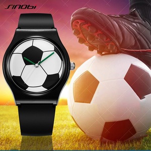 Montre de football souvenirs pour fans, thème 2026, bracelet <span class=keywords><strong>en</strong></span> silicone noir, étanche 3 ATM, mouvement à quartz japonais - Product Image 1