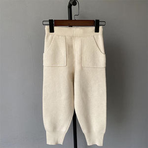 Conjunto De Punto De 2 Piezas Para Niños De Lujo Con Suéter Y Pantalón Holgados De Invierno Y Cuello De Piel De Zorro Real Con Capucha Personalizado Y Suave - Product Image 6