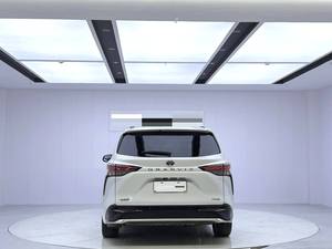 <span class=keywords><strong>Toyota</strong></span> Granvia 2.5L Essence MPV 2023 d'<span class=keywords><strong>occasion</strong></span> avec volant à gauche, sièges foncés et en bon état - Product Image 4