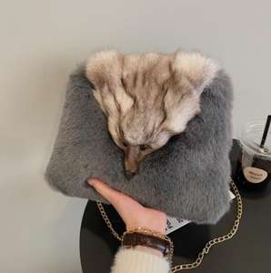 Sac à bandoulière en fausse fourrure de renard pour <span class=keywords><strong>femme</strong></span>, pochette en peluche en forme d'animal, tendance hiver 2023 - Product Image 6