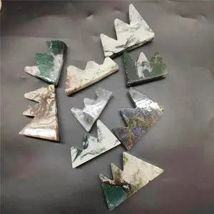 Intaglio di montagna di cristallo di agata di muschio naturale per la decorazione