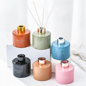 Botol parfum cetakan layar transparan kaca <span class=keywords><strong>Diffuser</strong></span> Reed <span class=keywords><strong>Mini</strong></span> 50ml kustom dengan kemasan kotak - Product Image 5