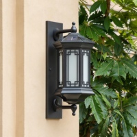 Lanterne murale extérieure solaire LED en aluminium noir JYLIGHTING avec verre givré, à intensité variable, pour la décoration de chambre
