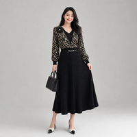 Robe longue plissée pour femme, col en V, imprimé doré à chaud, coupe trapèze, style Miyake, collection automne, directement de l'usine